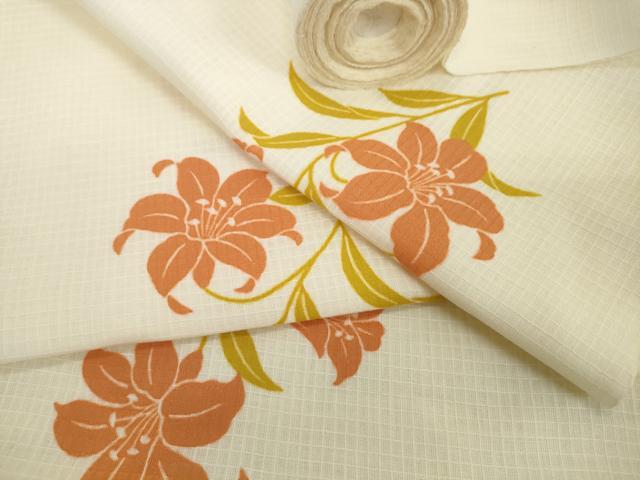 ■■■　サイズ　■■■ 長さ　　着尺分あり 幅　　　約38.5cm ■■■　商品詳細　■■■ 【綿・未使用】 状態は特に目立ったシミ汚れなどもなく大変良い状態です。 高級浴衣の代表格、綿紅梅。 格子状に太い糸を織り込んだ生地は 薄手の地に太糸による格子があるおかげで、 生地が肌に張り付かず、肌触りもとっても涼やかです。 大変上質な逸品になります。 お安く出品致しますので、是非この機会にいかがでしょうか？ ■■■　注意事項　■■■ ■モニター発色の具合により色合いが異なる場合がございます。 ■寸法は多少の誤差が生じる場合がございますのでご了承ください。 ■縫込みの長さが左右非対称の場合は短い部分を記載しております。 左右非対称であってもご返品・お値引き等の保証は出来かねますので、ご了承の上ご購入をお願い致します。 ■シミ等のチェックには注意を払っておりますが、見落としがある場合もございますし、個人の見解も様々ですので神経質な方のご購入はお控えください。 ■箪笥に入っておりました着物や帯なので畳みシワや匂いがあるものもございます。 ■お休みは基本的に土日祝となりますが、その他臨時でお休みする場合がございますのでご了承ください。 ■商品の発送は平日のみの発送となります。 ■夜間と土曜、日曜日はお問い合わせの回答が遅れる場合がございます。 ■当店では、お直し、紋入れ、お手入れ等は承っておりません。 ■生地の状態（ヤケ、経年劣化等）によってはサイズ直しが出来ない場合がございます。 その点もどうかご了承のうえ、ご購入をお願いいたします。 ■弊社で取り扱う商品は一点ものにつき、時期や在庫状況に応じて金額が変更となる場合がございます。 ■検針は行っておりません。予めご了承いただきますようお願いいたします。 ■【洗える着物】と記載のある商品におきましては、商品お届け後に洗濯を行ってしまってからのご返品にはご対応しかねます。 念の為、専門店でのお手入れをお願いいたします。 ■写真に写っている物が全てになります。それ以外の付属品はございませんのでご了承ください。 ■状態に関する写真につきましては、掲載可能な写真枚数に限りがあるため、各箇所につき1枚参考画像を掲載しております。 ■着物のサイズ目安は下記を参考ください↓ ＜女性着物＞　お端折り次第で＋5cm　－1cmが着用可能サイズ 　例）身丈170cmの場合、身長160cm～175cm ＜男性着物＞　身丈＋約25cm～27cm程が適応身長 　例）身丈155cmの場合、身長180～182cm