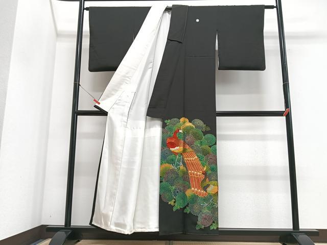 平和屋の平和屋着物■豪華黒留袖 駒刺繍 孔雀文 紫陽花 金彩 正絹 逸品 CABH4342xe｜アングル2