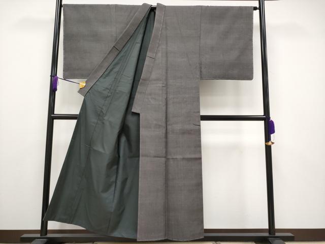 平和屋本店■極上　男性　本場結城紬　重要無形文化財　アンサンブル　色無地　黒橡色地　証紙付き　逸品　未使用　CYAA2797s5