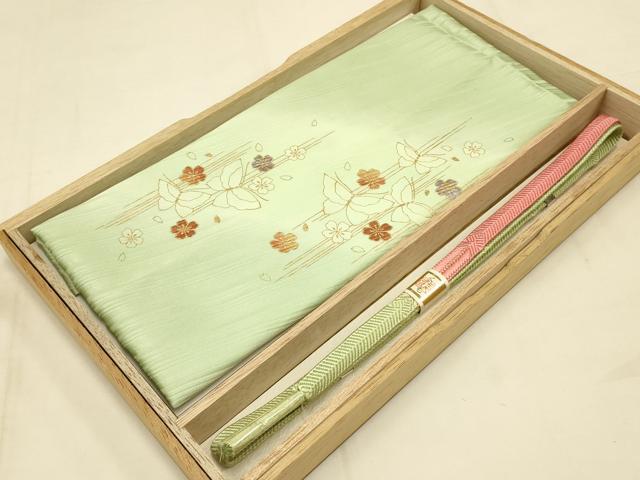 平和屋本店●和装小物　帯締め・帯揚げセット　笹浪組　舞蝶花文　暈し染め　金糸　金彩　逸品　未使用..