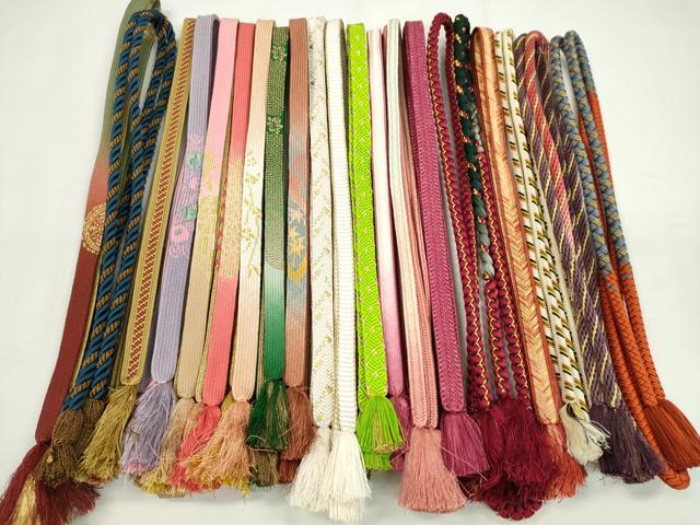 ■■■　商品詳細　■■■ ※こちらのお品はまとめての出品となりますので、 汚れ・サイズ等の詳細は記載しておりません。 ご理解の上でのご入札をお願い致します。 大変上質な逸品になります。 お安く出品致しますので、是非この機会にいかがでしょうか...