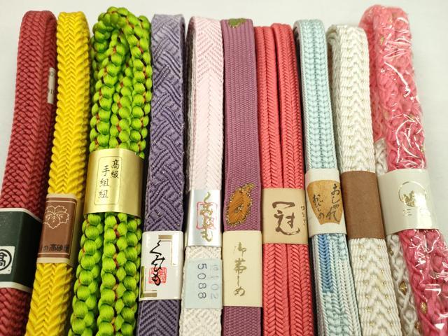 平和屋の平和屋着物●和装小物　帯締め10本セット　高麗組　冠組　礼装用　高島屋扱い　金糸　逸品　未使用　CABF7297ju｜アングル2