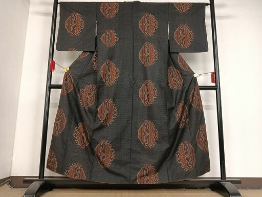 平和屋着物■本場大島紬 7マルキ 幾何学文様 正絹 逸品 AAAJ5180Bzg 平和屋着物■本場大島紬 7マルキ 幾何学文様 正絹 逸品 AAAJ5180Bzg