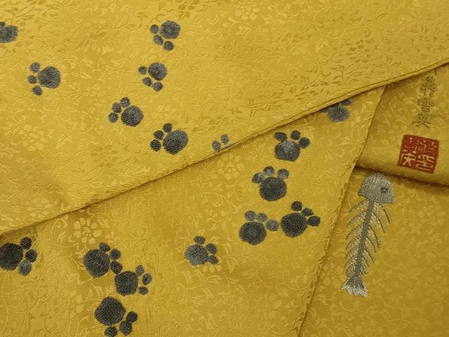 平和屋本店●極上　中国人間国宝　将雪英　中国三大刺繍　総相良刺繍　総刺繍　訪問着　猫　足跡　金色地　逸品　DZAB4895kh6