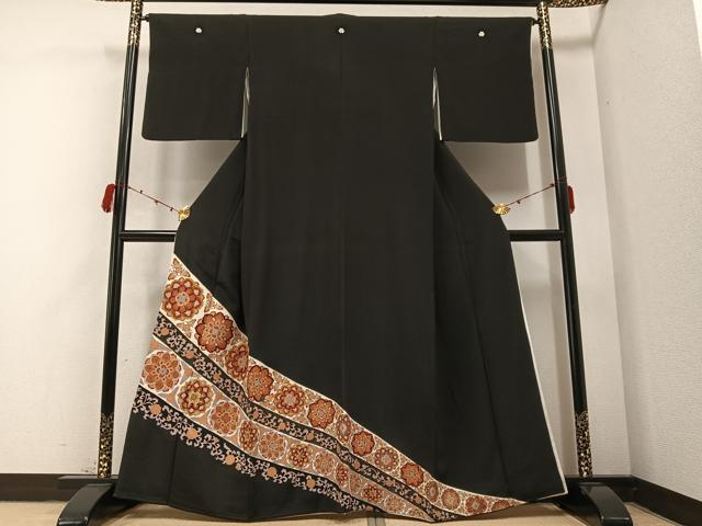平和屋着物●豪華黒留袖 駒刺繍 花唐草文 金彩 正絹 逸品 AABB2960ph