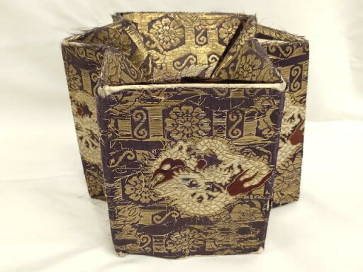 平和屋本店▼六角帽子 龍 金糸 法衣 寺院 仏具 仏教 僧侶 神職 装束 AAAY2407ja 平和屋本店▼六角帽子 龍 金糸 法衣 寺院 仏具 仏教 僧侶 神職 装束 AAAY2407ja