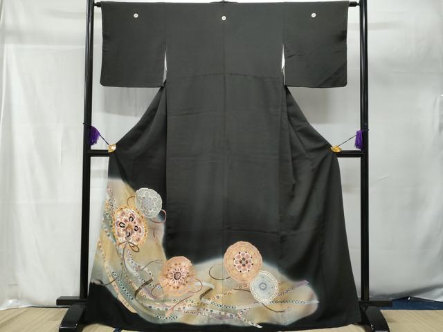 平和屋着物■豪華黒留袖　駒刺繍　鏡裏花文　暈し染め　金彩　正絹　逸品　CAAW7066fb