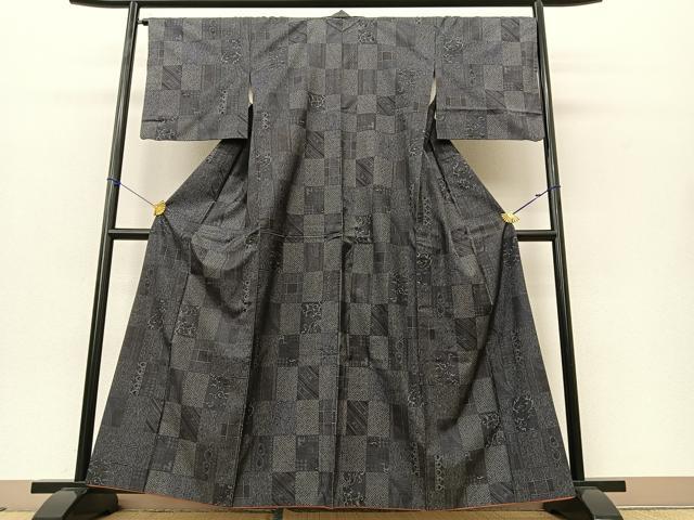 平和屋着物■本場染大島紬 市松文様 正絹 逸品 BAAR8500by