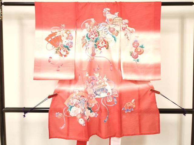 ■■■　サイズ　■■■ 【着物】 身丈 100cm（肩から） 裄丈 44.5cm 袖丈 56.5cm ■■■　商品詳細　■■■ 産着【正絹】の 状態は接写画像のように衿に薄い汚れがございますが その他特に目立ったシミ汚れなどもなく大変良い状...