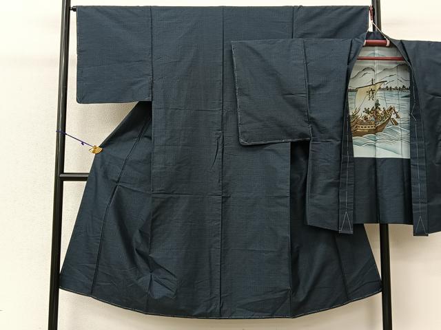 平和屋着物■男性　本場大島紬　アンサンブル　80亀甲　総詰め　羽裏：宝船　正絹　逸品　未使用　BAAU3896hj