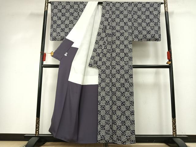 平和屋着物●上質な小紋　市松舞桜文　正絹　逸品　未使用　AABD0653fy