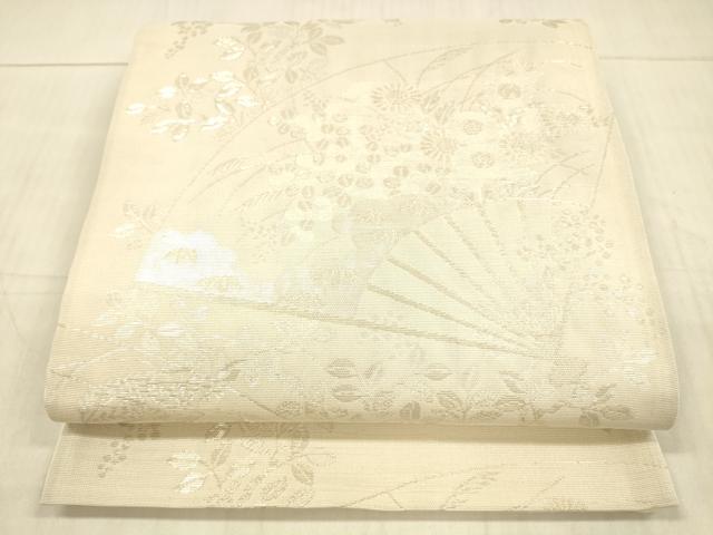 ■■■　サイズ　■■■ 長さ 414cm 幅 30cm程 ■■■　商品詳細　■■■ 【正絹・芯なし】 状態は締めてはおりますが 特に目立ったシミ汚れなどもなく大変良い状態です。 大変上質な逸品になります。 お安く出品致しますので、是非この機会にいかがでしょうか？ ■■■　注意事項　■■■ ■モニター発色の具合により色合いが異なる場合がございます。 ■寸法は多少の誤差が生じる場合がございますのでご了承ください。 ■縫込みの長さが左右非対称の場合は短い部分を記載しております。 左右非対称であってもご返品・お値引き等の保証は出来かねますので、ご了承の上ご購入をお願い致します。 ■シミ等のチェックには注意を払っておりますが、見落としがある場合もございますし、個人の見解も様々ですので神経質な方のご購入はお控えください。 ■箪笥に入っておりました着物や帯なので畳みシワや匂いがあるものもございます。 ■お休みは基本的に土日祝となりますが、その他臨時でお休みする場合がございますのでご了承ください。 ■商品の発送は平日のみの発送となります。 ■夜間と土曜、日曜日はお問い合わせの回答が遅れる場合がございます。 ■当店では、お直し、紋入れ、お手入れ等は承っておりません。 ■生地の状態（ヤケ、経年劣化等）によってはサイズ直しが出来ない場合がございます。 その点もどうかご了承のうえ、ご購入をお願いいたします。 ■弊社で取り扱う商品は一点ものにつき、時期や在庫状況に応じて金額が変更となる場合がございます。 ■検針は行っておりません。予めご了承いただきますようお願いいたします。 ■【洗える着物】と記載のある商品におきましては、商品お届け後に洗濯を行ってしまってからのご返品にはご対応しかねます。 念の為、専門店でのお手入れをお願いいたします。 ■着物のサイズ目安は下記を参考ください↓ ＜女性着物＞　お端折り次第で＋5?　−10?が着用可能サイズ 　例）身丈170?の場合、身長160?〜175? ＜男性着物＞　身丈＋約25?〜27?程が適応身長 　例）身丈155?の場合、身長180〜182?