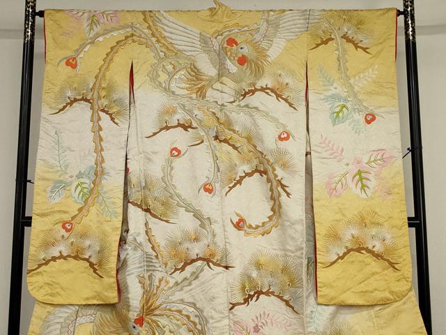 平和屋の平和屋本店●色打掛　和装　婚礼　結婚式　　神社挙式花嫁　総刺繍　鳳凰花文　金銀糸　逸品　AABI0351ou｜アングル3