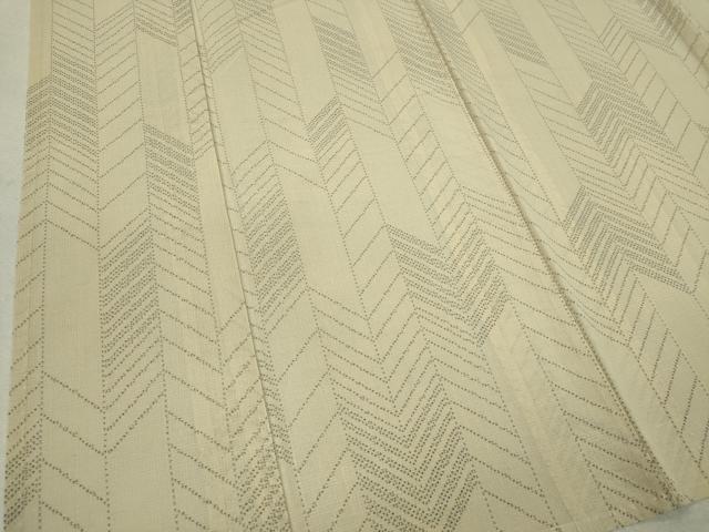 平和屋着物＊夏物　紬　紗紬　矢羽根文様　正絹　逸品　CAAV0844ou