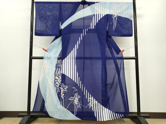 ■■■　サイズ　■■■ 身丈 155cm（肩から） 裄丈 68cm 袖丈 48.5cm　縫込み 3.5cm 袖幅 34.5cm 前幅 25.5cm 後幅 29cm 着物縫いこみ 内揚げ 6cm 裄 お袖側 約1cm　身頃側 約1cm ■■■...