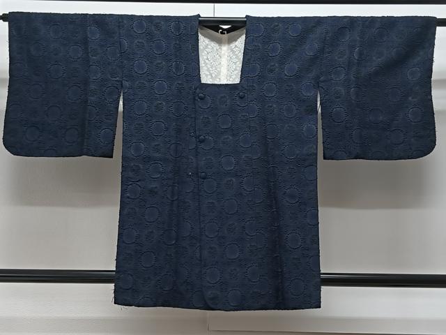 平和屋着物＃道行コート 刺繍 輪奈織 草花文 黒地 正絹 逸品 CAAV5735id