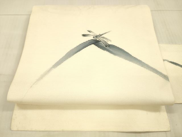 ■■■　サイズ　■■■ 長さ 357.5cm 幅 29.5cm程 ■■■　商品詳細　■■■ 【正絹】 状態は接写画像のように表地所々・裏地に薄い汚れがございます。 大変上質な逸品になりますのでぜひお手入れをされてお召しになられてはいかがでしょうか。 お安く出品致しますので、是非この機会にいかがでしょうか？ ■■■　注意事項　■■■ ■モニター発色の具合により色合いが異なる場合がございます。 ■寸法は多少の誤差が生じる場合がございますのでご了承ください。 ■縫込みの長さが左右非対称の場合は短い部分を記載しております。 左右非対称であってもご返品・お値引き等の保証は出来かねますので、ご了承の上ご購入をお願い致します。 ■シミ等のチェックには注意を払っておりますが、見落としがある場合もございますし、個人の見解も様々ですので神経質な方のご購入はお控えください。 ■箪笥に入っておりました着物や帯なので畳みシワや匂いがあるものもございます。 ■お休みは基本的に土日祝となりますが、その他臨時でお休みする場合がございますのでご了承ください。 ■商品の発送は平日のみの発送となります。 ■夜間と土曜、日曜日はお問い合わせの回答が遅れる場合がございます。 ■当店では、お直し、紋入れ、お手入れ等は承っておりません。 ■生地の状態（ヤケ、経年劣化等）によってはサイズ直しが出来ない場合がございます。 その点もどうかご了承のうえ、ご購入をお願いいたします。 ■弊社で取り扱う商品は一点ものにつき、時期や在庫状況に応じて金額が変更となる場合がございます。 ■検針は行っておりません。予めご了承いただきますようお願いいたします。 ■【洗える着物】と記載のある商品におきましては、商品お届け後に洗濯を行ってしまってからのご返品にはご対応しかねます。 念の為、専門店でのお手入れをお願いいたします。 ■着物のサイズ目安は下記を参考ください↓ ＜女性着物＞　お端折り次第で＋5?　−10?が着用可能サイズ 　例）身丈170?の場合、身長160?〜175? ＜男性着物＞　身丈＋約25?〜27?程が適応身長 　例）身丈155?の場合、身長180〜182?