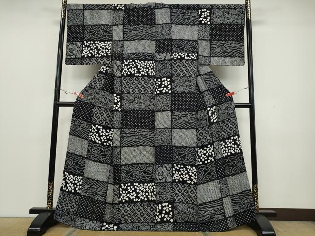 平和屋着物●上質な小紋 総絞り 横段草花文 黒地 正絹 逸品 CAAX4738ut