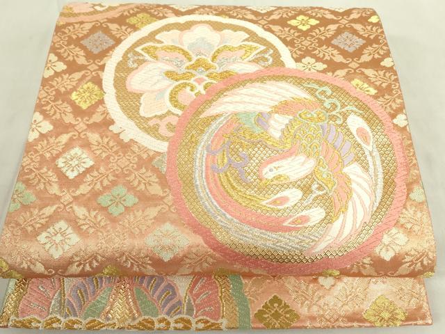 ■■■　サイズ　■■■ 長さ 424cm 幅 31cm程 ■■■　商品詳細　■■■ 【正絹・芯なし】 詳細に関しましては、画像をご確認ください。 大変上質な逸品になります。 お安く出品致しますので、是非この機会にいかがでしょうか？ ■■■　注意事項　■■■ ■モニター発色の具合により色合いが異なる場合がございます。 ■寸法は多少の誤差が生じる場合がございますのでご了承ください。 ■縫込みの長さが左右非対称の場合は短い部分を記載しております。 左右非対称であってもご返品・お値引き等の保証は出来かねますので、ご了承の上ご購入をお願い致します。 ■シミ等のチェックには注意を払っておりますが、見落としがある場合もございますし、個人の見解も様々ですので神経質な方のご購入はお控えください。 ■箪笥に入っておりました着物や帯なので畳みシワや匂いがあるものもございます。 ■お休みは基本的に土日祝となりますが、その他臨時でお休みする場合がございますのでご了承ください。 ■商品の発送は平日のみの発送となります。 ■夜間と土曜、日曜日はお問い合わせの回答が遅れる場合がございます。 ■当店では、お直し、紋入れ、お手入れ等は承っておりません。 ■生地の状態（ヤケ、経年劣化等）によってはサイズ直しが出来ない場合がございます。 その点もどうかご了承のうえ、ご購入をお願いいたします。 ■弊社で取り扱う商品は一点ものにつき、時期や在庫状況に応じて金額が変更となる場合がございます。 ■検針は行っておりません。予めご了承いただきますようお願いいたします。 ■【洗える着物】と記載のある商品におきましては、商品お届け後に洗濯を行ってしまってからのご返品にはご対応しかねます。 念の為、専門店でのお手入れをお願いいたします。 ■写真に写っている物が全てになります。それ以外の付属品はございませんのでご了承ください。 ■状態に関する写真につきましては、掲載可能な写真枚数に限りがあるため、各箇所につき1枚参考画像を掲載しております。 ■着物のサイズ目安は下記を参考ください↓ ＜女性着物＞　お端折り次第で＋5cm　－1cmが着用可能サイズ 　例）身丈170cmの場合、身長160cm～175cm ＜男性着物＞　身丈＋約25cm～27cm程が適応身長 　例）身丈155cmの場合、身長180～182cm