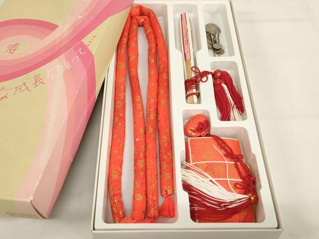平和屋本店[]七五三　女の子　和装小物セット　舞桜文　金糸　箱付き　逸品　AABM0...