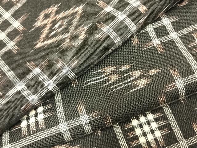 樹*ん様 【新品】⭐️沖縄県伝統工芸品⭐️【琉球絣】⭐️天然染料⭐️総絣⭐️手引 樹*ん様 【新品】⭐️沖縄県伝統工芸品⭐️【琉球絣】⭐️天然染料