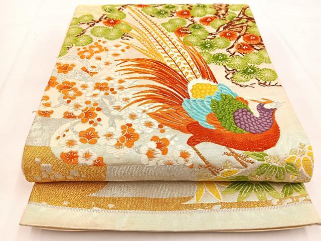 ■■■　サイズ　■■■ 長さ 428cm 幅 30cm程 ■■■　商品詳細　■■■ 【正絹・芯なし】 詳細に関しましては、画像をご確認ください。 大変上質な逸品になります。 お安く出品致しますので、是非この機会にいかがでしょうか？ ■■■　注意事項　■■■ ■モニター発色の具合により色合いが異なる場合がございます。 ■寸法は多少の誤差が生じる場合がございますのでご了承ください。 ■縫込みの長さが左右非対称の場合は短い部分を記載しております。 左右非対称であってもご返品・お値引き等の保証は出来かねますので、ご了承の上ご購入をお願い致します。 ■シミ等のチェックには注意を払っておりますが、見落としがある場合もございますし、個人の見解も様々ですので神経質な方のご購入はお控えください。 ■箪笥に入っておりました着物や帯なので畳みシワや匂いがあるものもございます。 ■お休みは基本的に土日祝となりますが、その他臨時でお休みする場合がございますのでご了承ください。 ■商品の発送は平日のみの発送となります。 ■夜間と土曜、日曜日はお問い合わせの回答が遅れる場合がございます。 ■当店では、お直し、紋入れ、お手入れ等は承っておりません。 ■生地の状態（ヤケ、経年劣化等）によってはサイズ直しが出来ない場合がございます。 その点もどうかご了承のうえ、ご購入をお願いいたします。 ■弊社で取り扱う商品は一点ものにつき、時期や在庫状況に応じて金額が変更となる場合がございます。 ■検針は行っておりません。予めご了承いただきますようお願いいたします。 ■【洗える着物】と記載のある商品におきましては、商品お届け後に洗濯を行ってしまってからのご返品にはご対応しかねます。 念の為、専門店でのお手入れをお願いいたします。 ■着物のサイズ目安は下記を参考ください↓ ＜女性着物＞　お端折り次第で＋5cm　−1cmが着用可能サイズ 　例）身丈170cmの場合、身長160cm〜175cm ＜男性着物＞　身丈＋約25cm〜27cm程が適応身長 　例）身丈155cmの場合、身長180〜182cm