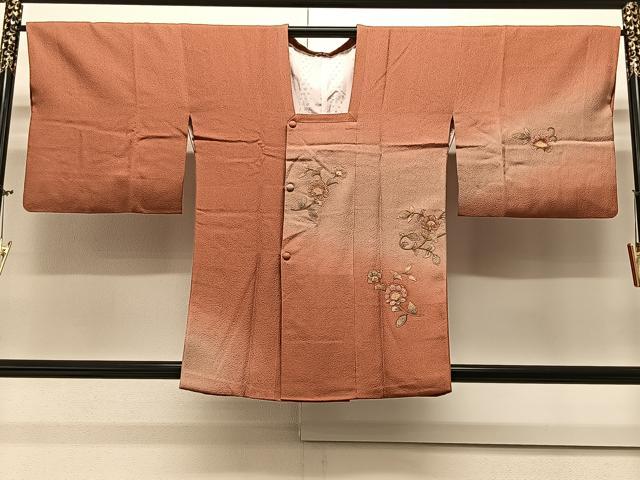 お値下げ★希少★ハルカス近鉄百貨店で誂え★新品★汕頭 スワトウ 刺繍★道行コート 楽天市場】スワトウ 刺繍（種類（着物）コート）の通販