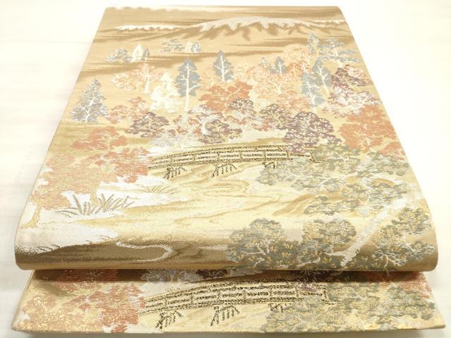 ■■■　サイズ　■■■ 長さ 426cm 幅 31cm程 ■■■　商品詳細　■■■ 【正絹】 詳細に関しましては、画像をご確認ください。 大変上質な逸品になります。 お安く出品致しますので、是非この機会にいかがでしょうか？ ※汚れ等に関しましては、着用時には見えない部分になるかと思いますのであまり気にならずお召になれるかと思います。 ■■■　注意事項　■■■ ■モニター発色の具合により色合いが異なる場合がございます。 ■寸法は多少の誤差が生じる場合がございますのでご了承ください。 ■縫込みの長さが左右非対称の場合は短い部分を記載しております。 左右非対称であってもご返品・お値引き等の保証は出来かねますので、ご了承の上ご購入をお願い致します。 ■シミ等のチェックには注意を払っておりますが、見落としがある場合もございますし、個人の見解も様々ですので神経質な方のご購入はお控えください。 ■箪笥に入っておりました着物や帯なので畳みシワや匂いがあるものもございます。 ■お休みは基本的に土日祝となりますが、その他臨時でお休みする場合がございますのでご了承ください。 ■商品の発送は平日のみの発送となります。 ■夜間と土曜、日曜日はお問い合わせの回答が遅れる場合がございます。 ■当店では、お直し、紋入れ、お手入れ等は承っておりません。 ■生地の状態（ヤケ、経年劣化等）によってはサイズ直しが出来ない場合がございます。 その点もどうかご了承のうえ、ご購入をお願いいたします。 ■弊社で取り扱う商品は一点ものにつき、時期や在庫状況に応じて金額が変更となる場合がございます。 ■検針は行っておりません。予めご了承いただきますようお願いいたします。 ■【洗える着物】と記載のある商品におきましては、商品お届け後に洗濯を行ってしまってからのご返品にはご対応しかねます。 念の為、専門店でのお手入れをお願いいたします。 ■着物のサイズ目安は下記を参考ください↓ ＜女性着物＞　お端折り次第で＋5cm　−1cmが着用可能サイズ 　例）身丈170cmの場合、身長160cm〜175cm ＜男性着物＞　身丈＋約25cm〜27cm程が適応身長 　例）身丈155cmの場合、身長180〜182cm