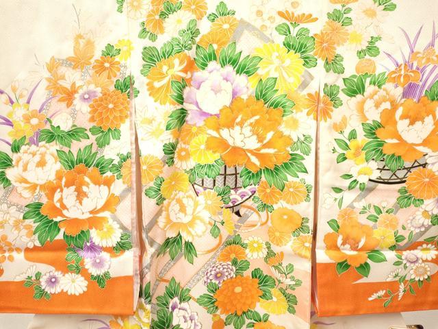 平和屋着物[]お宮参り　女の子　祝着　産着　初着　のしめ　駒刺繍　陶器牡丹花文　金彩　逸品　DAAY3427ma
