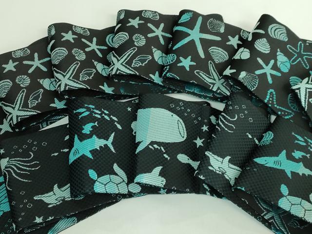 平和屋着物●極上　本場筑前博多織　男性　両面　角帯　貝殻　クジラ　イルカ　クラゲ　亀　鮫　黒地　逸品　DZAB2602kh6