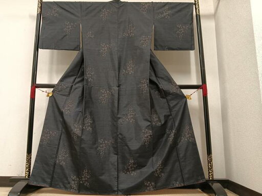 平和屋着物■本場大島紬 草花文 やまと誂製 正絹 逸品 AAAS9997ph 平和屋着物■本場大島紬 草花文 やまと誂製 正絹 逸品 AAAS9997ph