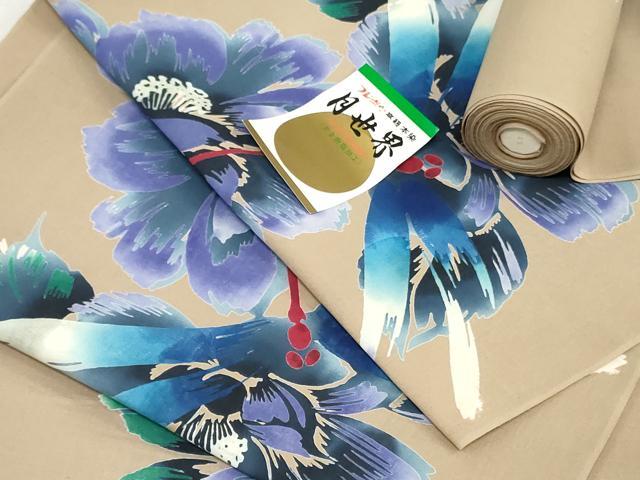 ■■■　サイズ　■■■ 長さ　　着尺分あり 幅　　　約38cm ■■■　商品詳細　■■■ 【綿・未使用】 状態は特に目立ったシミ汚れなどもなく大変良い状態です。 大変上質な逸品になります。 お安く出品致しますので、是非この機会にいかがでしょうか？ ■■■　注意事項　■■■ ■モニター発色の具合により色合いが異なる場合がございます。 ■寸法は多少の誤差が生じる場合がございますのでご了承ください。 ■縫込みの長さが左右非対称の場合は短い部分を記載しております。 左右非対称であってもご返品・お値引き等の保証は出来かねますので、ご了承の上ご購入をお願い致します。 ■シミ等のチェックには注意を払っておりますが、見落としがある場合もございますし、個人の見解も様々ですので神経質な方のご購入はお控えください。 ■箪笥に入っておりました着物や帯なので畳みシワや匂いがあるものもございます。 ■お休みは基本的に土日祝となりますが、その他臨時でお休みする場合がございますのでご了承ください。 ■商品の発送は平日のみの発送となります。 ■夜間と土曜、日曜日はお問い合わせの回答が遅れる場合がございます。 ■当店では、お直し、紋入れ、お手入れ等は承っておりません。 ■生地の状態（ヤケ、経年劣化等）によってはサイズ直しが出来ない場合がございます。 その点もどうかご了承のうえ、ご購入をお願いいたします。 ■弊社で取り扱う商品は一点ものにつき、時期や在庫状況に応じて金額が変更となる場合がございます。 ■検針は行っておりません。予めご了承いただきますようお願いいたします。 ■【洗える着物】と記載のある商品におきましては、商品お届け後に洗濯を行ってしまってからのご返品にはご対応しかねます。 念の為、専門店でのお手入れをお願いいたします。 ■写真に写っている物が全てになります。それ以外の付属品はございませんのでご了承ください。 ■状態に関する写真につきましては、掲載可能な写真枚数に限りがあるため、各箇所につき1枚参考画像を掲載しております。 ■着物のサイズ目安は下記を参考ください↓ ＜女性着物＞　お端折り次第で＋5cm　−1cmが着用可能サイズ 　例）身丈170cmの場合、身長160cm〜175cm ＜男性着物＞　身丈＋約25cm〜27cm程が適応身長 　例）身丈155cmの場合、身長180〜182cm