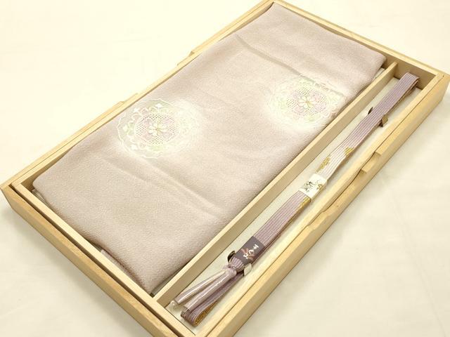 平和屋本店●和装小物　帯締め・帯揚げセット　高麗組 綾出し　刺繍　鏡裏花文　暈し染め　金糸　正絹　逸品　未使用　AABE9085ay