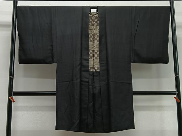 平和屋着物∞男性　長羽織　紬地　黒地　正絹　逸品　CABD4638ua
