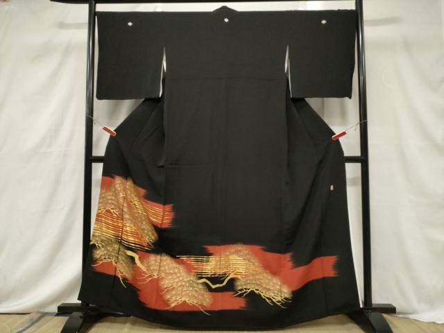 平和屋着物■豪華黒留袖 作家物 駒刺繍 枝松文 金彩 正絹 逸品 CABF6230dy