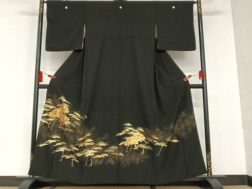平和屋着物■豪華黒留袖 駒刺繍 松 金彩 正絹 逸品 AAAS7035zg 平和屋着物■豪華黒留袖 駒刺繍 松 金彩 正絹 逸品 AAAS7035zg
