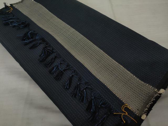 平和屋着物▼男性　紬　反物　着尺　亀甲文　正絹　逸品　未使用　AAAY3987ru