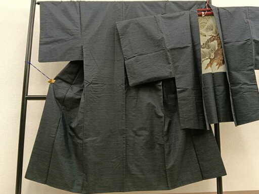 平和屋着物■男性 本場大島紬 アンサンブル 絣文様 羽裏:鷹 正絹 逸品 BAAS2544xa 平和屋着物■男性 本場大島紬 アンサンブル 絣文様 羽裏:鷹 正絹 逸品 BAAS2544xa