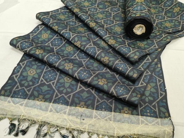 平和屋着物▼紬　反物　着尺　草花文　逸品　未使用　DABB5796zy
