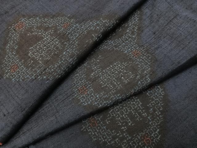 平和屋着物●結城紬　80亀甲　飛び亀甲柄　鹿丸文　正絹　逸品　AAAZ0550phのサムネイル