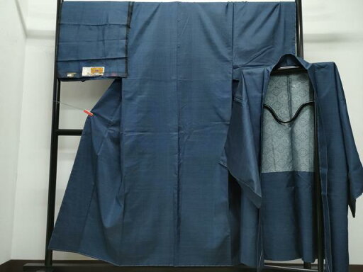 平和屋着物●男性 本場大島紬 アンサンブル 80亀甲 総詰め 証紙付き 正絹 逸品 CAAV6754vf 平和屋着物●男性 本場大島紬 アンサンブル 80亀甲 総詰め 証紙付き 正絹 逸品 CAAV6754vf