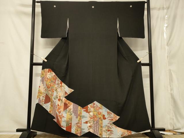 Full-Length Under-Kimono - 平和屋着物■豪華黒留袖　駒刺繍　松皮菱笹竹花文　金彩　正絹　逸品　CABA2840in