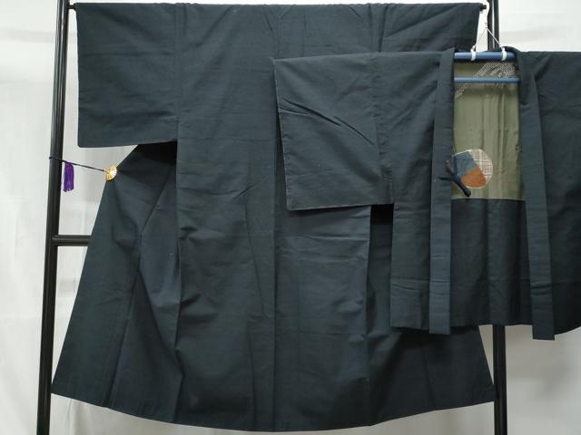 平和屋着物■男性　紬　アンサンブル　黒地　正絹　逸品　未使用　CAAZ4497fb