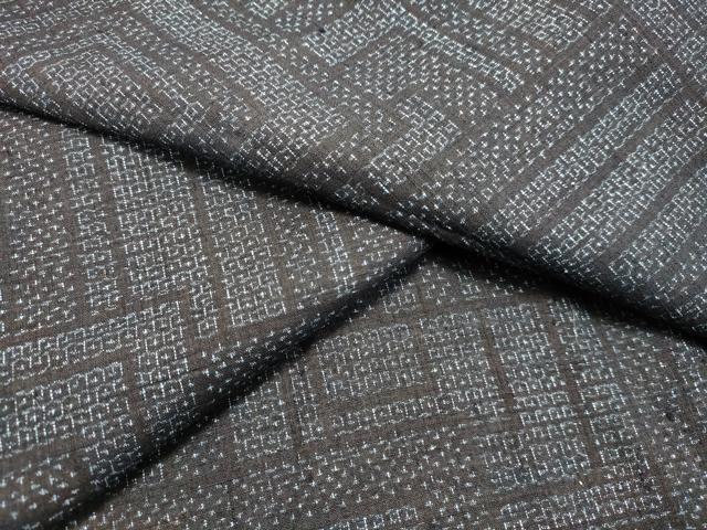 平和屋着物●本場結城紬　80亀甲　幾何学文様　三越扱い　正絹　逸品　DAAX1283op