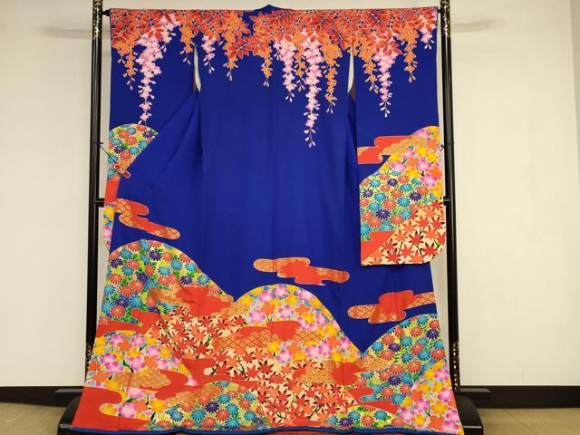■■■　サイズ　■■■ 身丈 169.5cm（肩から） 裄丈 65.5cm 袖丈 102.5cm　縫込み 5.5cm 袖幅 32cm 前幅 24cm 後幅 29.5cm 着物縫いこみ 内揚げ 0cm 裄 お袖側 約3cm　身頃側 約2cm ■■■　商品詳細　■■■ 【正絹・比翼仕立て・ふき綿仕立て】 状態は接写画像のように袖口・衿に薄い汚れ、胴裏に穴がございますが その他特に目立ったシミ汚れなどもなく大変良い状態です。 大変上質な逸品になります。 お安く出品致しますので、是非この機会にいかがでしょうか？ ■■■　注意事項　■■■ ■モニター発色の具合により色合いが異なる場合がございます。 ■寸法は多少の誤差が生じる場合がございますのでご了承ください。 ■縫込みの長さが左右非対称の場合は短い部分を記載しております。 左右非対称であってもご返品・お値引き等の保証は出来かねますので、ご了承の上ご購入をお願い致します。 ■シミ等のチェックには注意を払っておりますが、見落としがある場合もございますし、個人の見解も様々ですので神経質な方のご購入はお控えください。 ■箪笥に入っておりました着物や帯なので畳みシワや匂いがあるものもございます。 ■お休みは基本的に土日祝となりますが、その他臨時でお休みする場合がございますのでご了承ください。 ■商品の発送は平日のみの発送となります。 ■夜間と土曜、日曜日はお問い合わせの回答が遅れる場合がございます。 ■当店では、お直し、紋入れ、お手入れ等は承っておりません。 ■生地の状態（ヤケ、経年劣化等）によってはサイズ直しが出来ない場合がございます。 その点もどうかご了承のうえ、ご購入をお願いいたします。 ■弊社で取り扱う商品は一点ものにつき、時期や在庫状況に応じて金額が変更となる場合がございます。 ■検針は行っておりません。予めご了承いただきますようお願いいたします。 ■【洗える着物】と記載のある商品におきましては、商品お届け後に洗濯を行ってしまってからのご返品にはご対応しかねます。 念の為、専門店でのお手入れをお願いいたします。 ■着物のサイズ目安は下記を参考ください↓ ＜女性着物＞　お端折り次第で＋5?　−10?が着用可能サイズ 　例）身丈170?の場合、身長160?〜175? ＜男性着物＞　身丈＋約25?〜27?程が適応身長 　例）身丈155?の場合、身長180〜182?