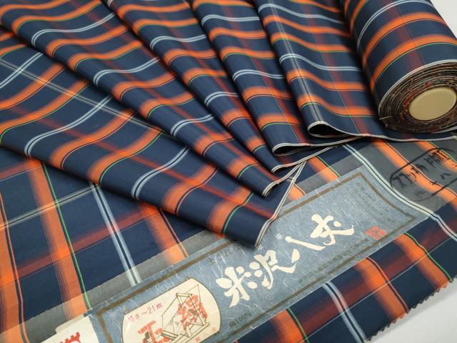 平和屋着物▼本場米沢八丈　アンサンブル　反物　格子文　着尺+羽尺　逸品　未使用　CAAV9610th