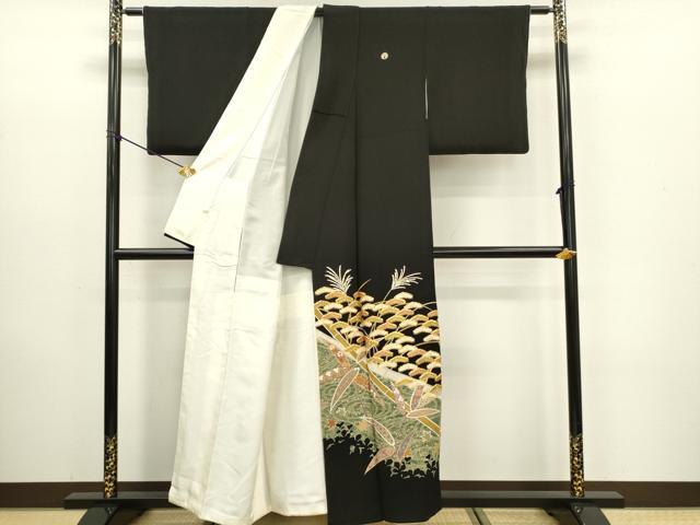 平和屋の平和屋着物■豪華黒留袖 作家物 駒刺繍 笹竹花文 金彩 正絹 逸品 DABB2865qp｜アングル2