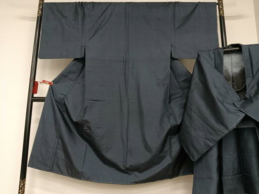 平和屋着物■男性 本場大島紬 アンサンブル 100亀甲 総詰め 25×6残布 正絹 逸品 未使用 AAAS7133zg 平和屋着物■男性 本場大島紬 アンサンブル 100亀甲 総詰め 25×6残布 正絹 逸品 未使用 AAAS7133zg
