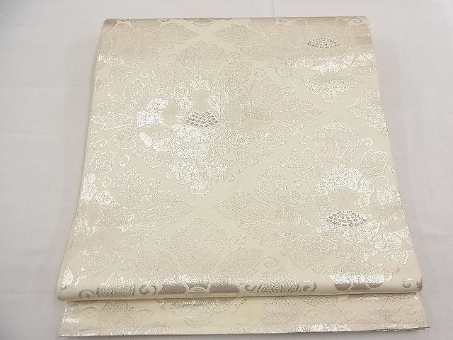 ■■■　サイズ　■■■ 長さ 430cm 幅 31.5cm程 ■■■　商品詳細　■■■ 【正絹・芯なし】 状態は接写画像のように 裏地に薄い汚れ、太鼓上部から手先にかけて折れ山の薄い汚れがございますが その他特に目立ったシミ汚れなどもなく大変良い状態です。 大変上質な逸品になります。 お安く出品致しますので、是非この機会にいかがでしょうか？ ■■■　注意事項　■■■ ■モニター発色の具合により色合