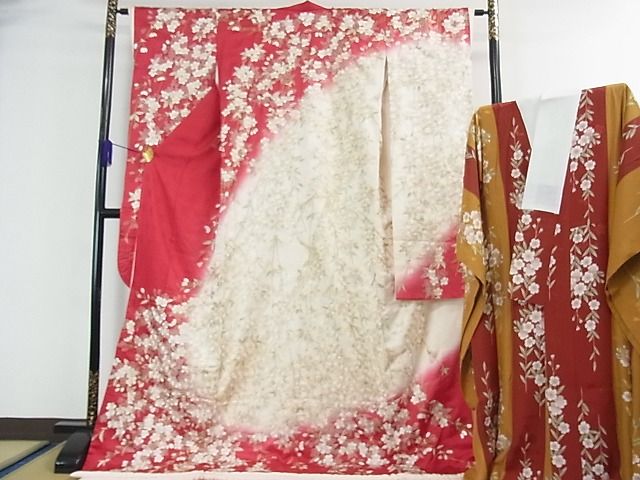 平和屋2■希少　お引きずり　引振袖・長襦袢(袷)セット　総手刺繍　枝垂れ桜　暈し染め　金糸　逸品　3kh1919